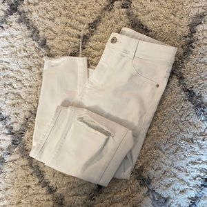 Zara Hi Rise White distressed jeans